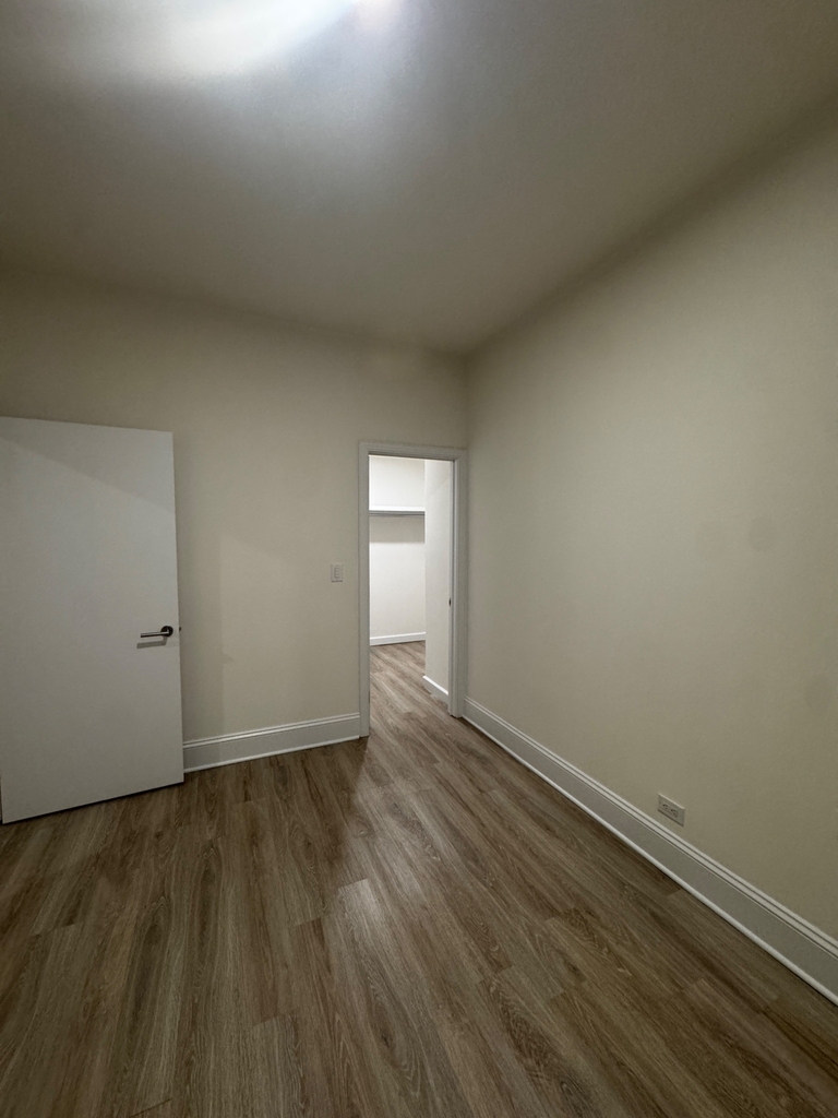 West 34th Street - Photo 5