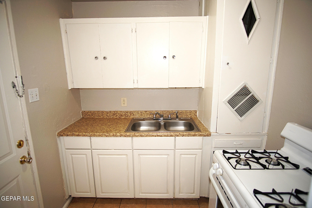 1317 Saint Johns Drive - Photo 5