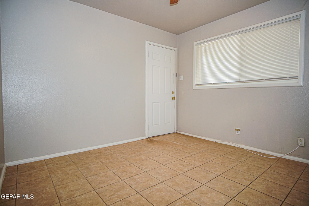 1317 Saint Johns Drive - Photo 3