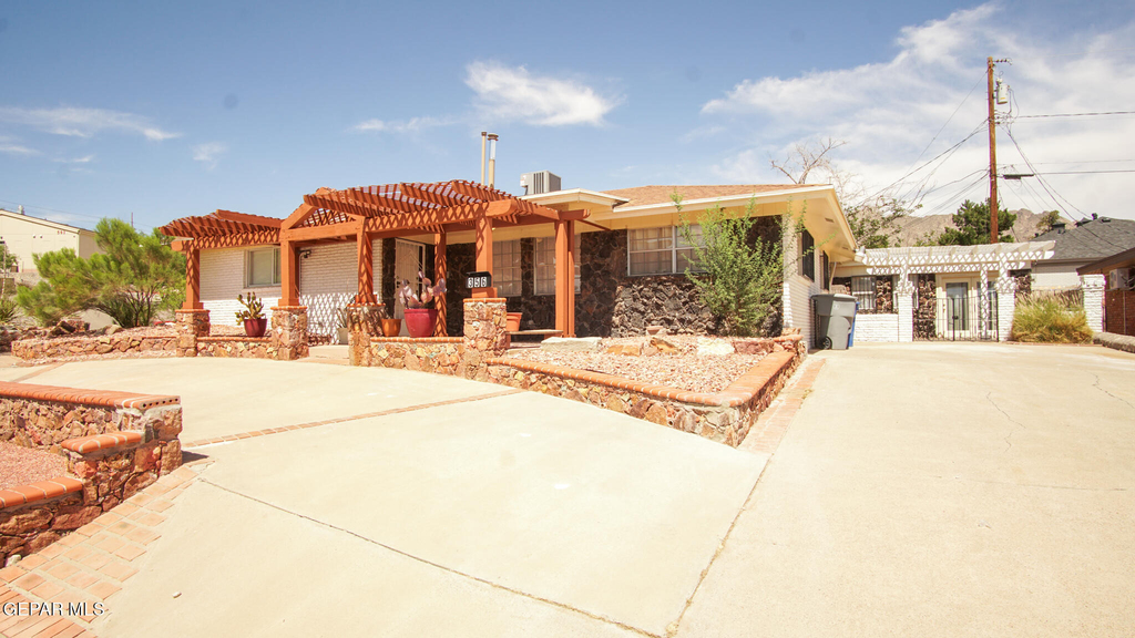 356 Coral Hills Road - Photo 0