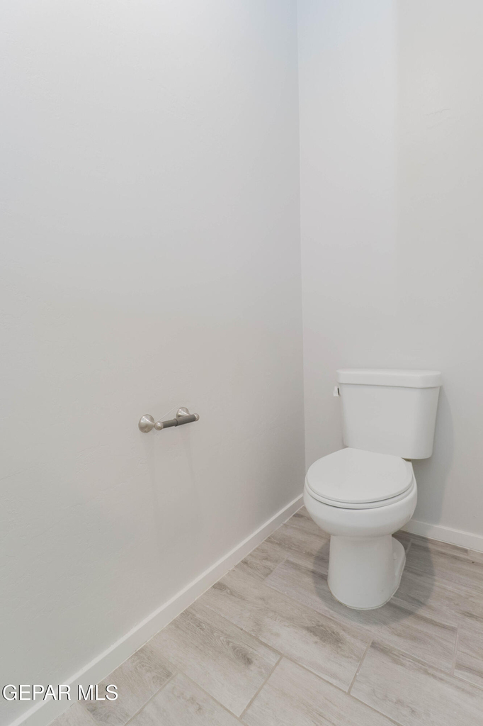 12832 Haxby Street - Photo 31