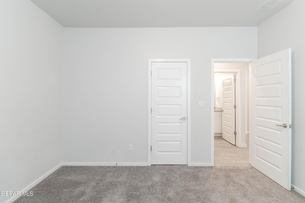 12832 Haxby Street - Photo 24