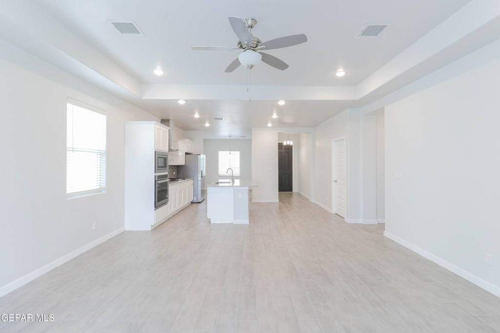12832 Haxby Street - Photo 14