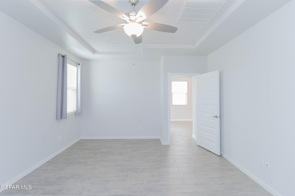 12832 Haxby Street - Photo 27