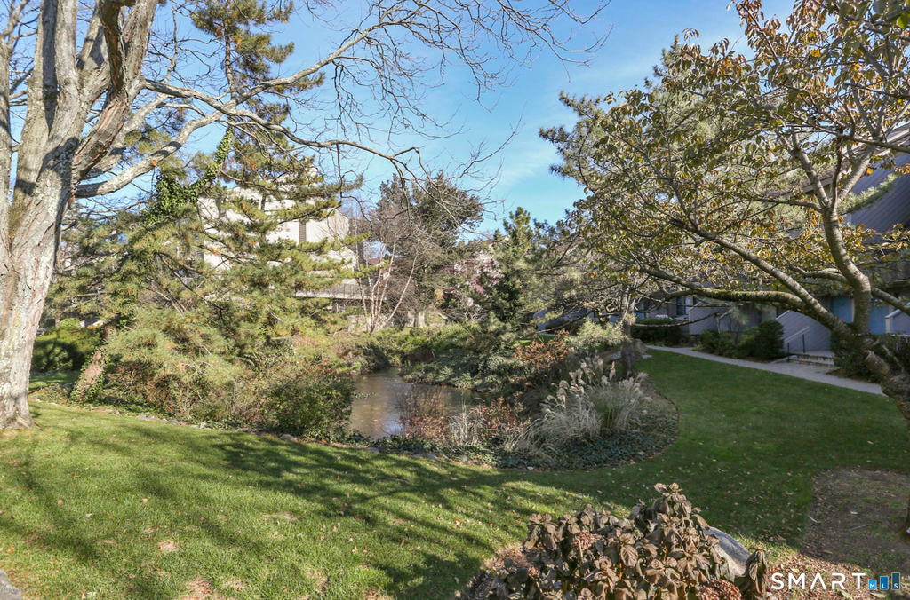 1465 Putnam Avenue - Photo 22