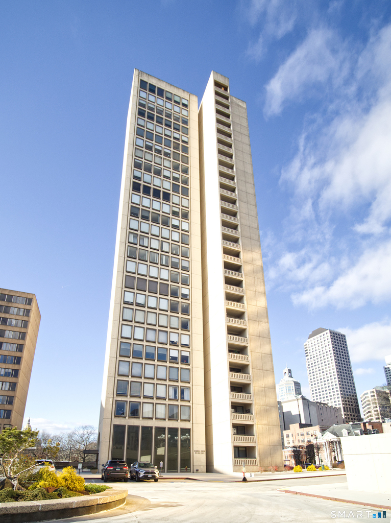 1 Gold Street - Photo 0