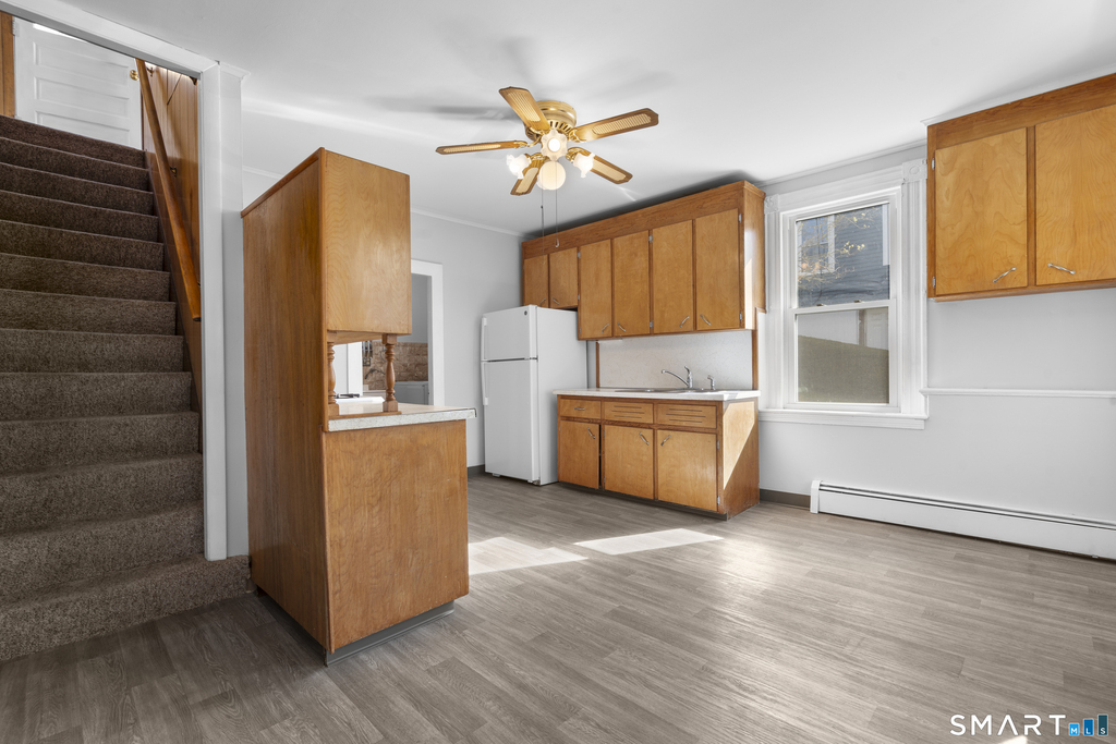 48 Anderson Street - Photo 2