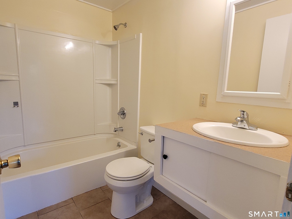 381 Merrow Road - Photo 12