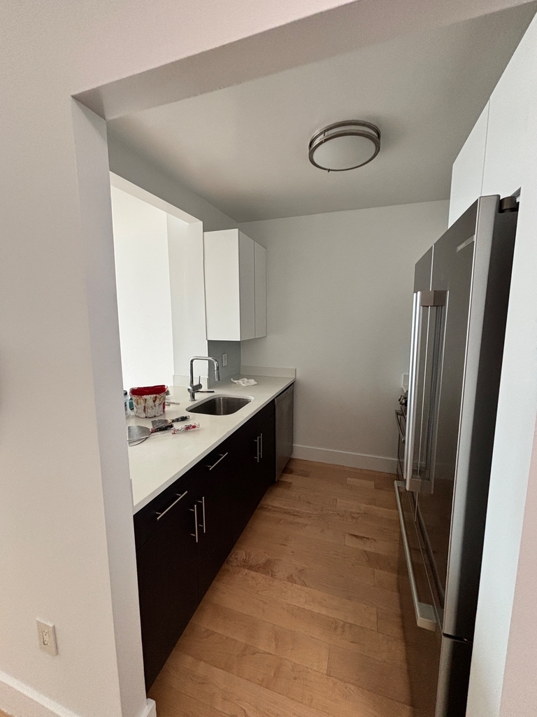 Center Boulevard - Photo 1