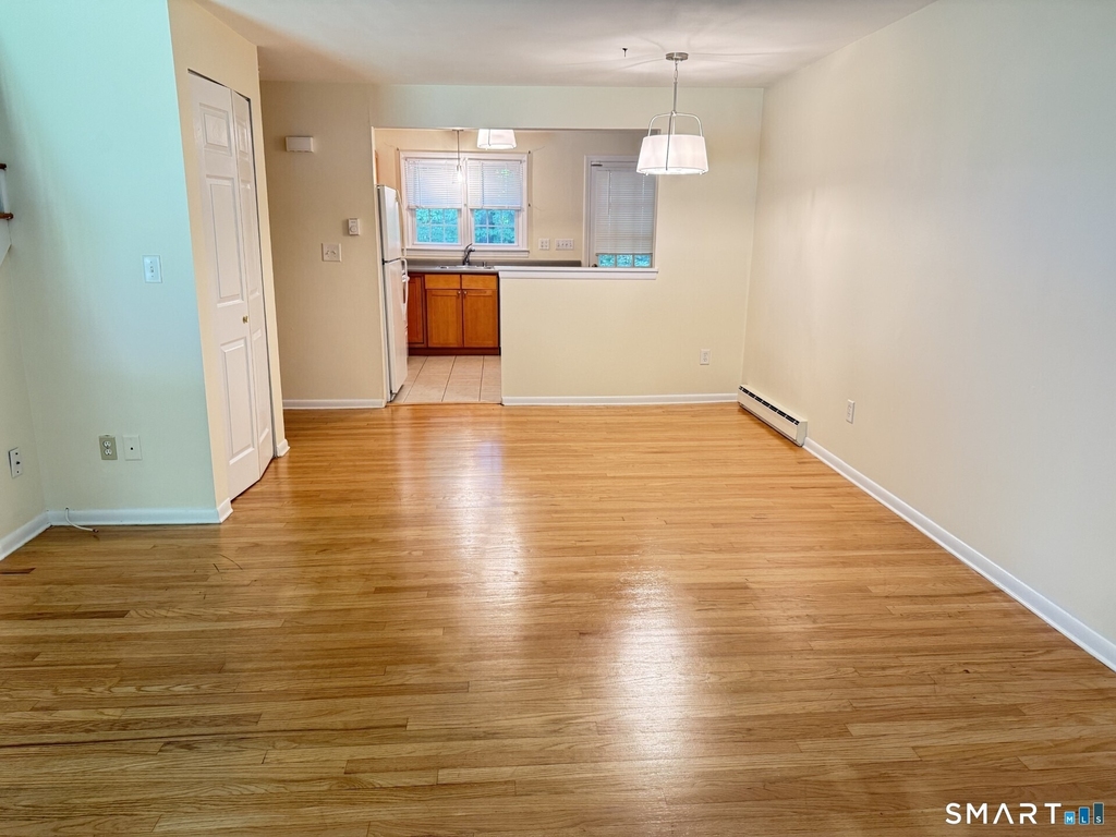 453 Robin Court - Photo 16