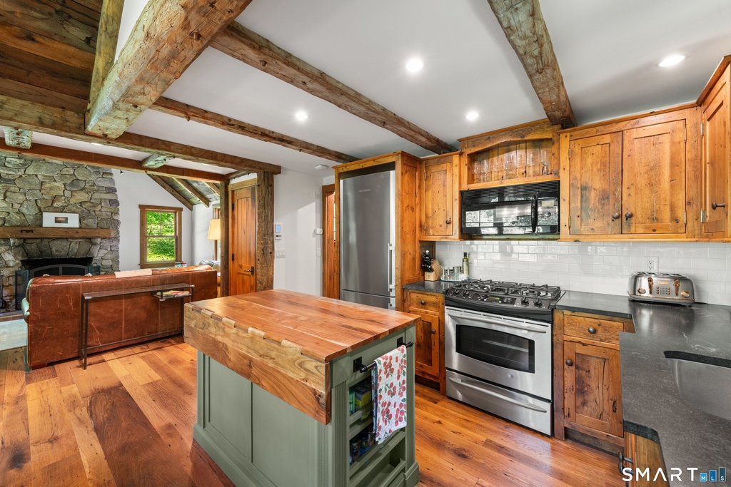 286 Lyons Plain Road - Photo 11