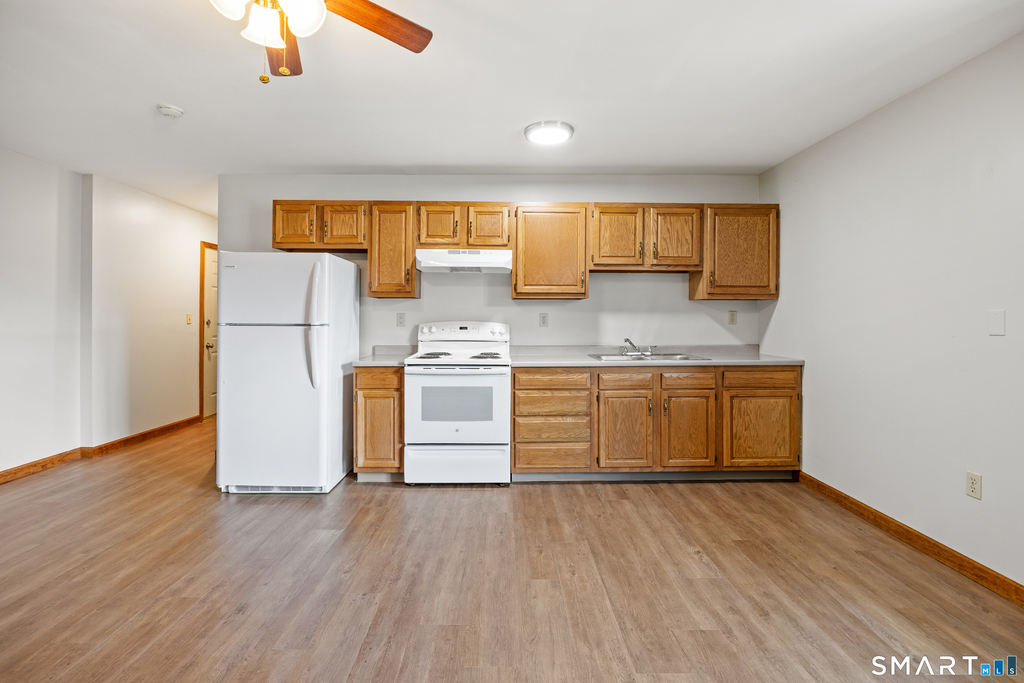 180 Cherry Street - Photo 2