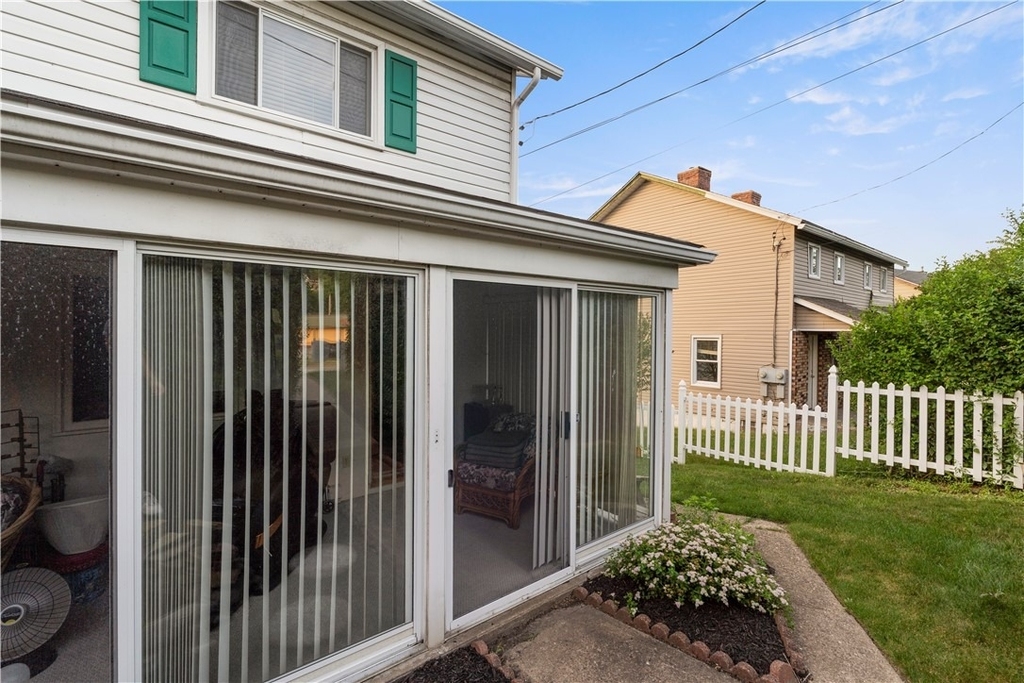 5272 Steubenville Pike - Photo 1