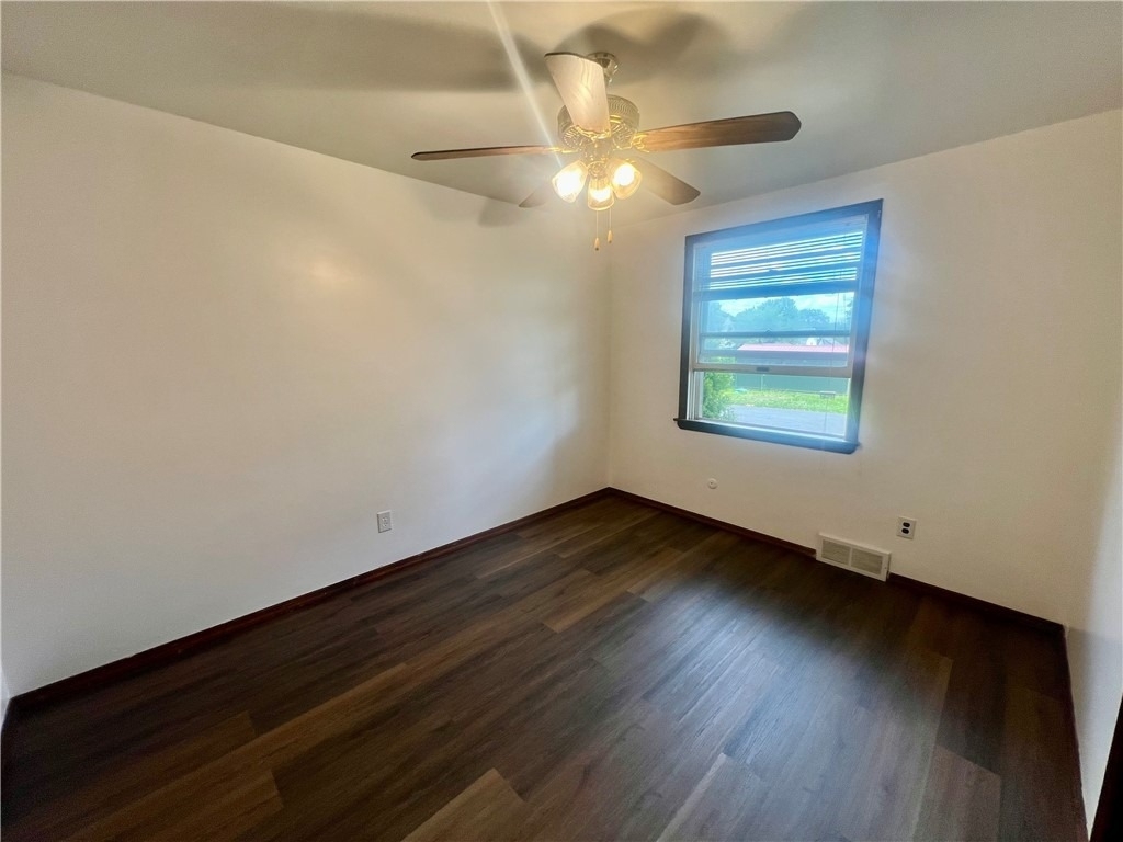 419 E Fairmont Ave - Photo 4