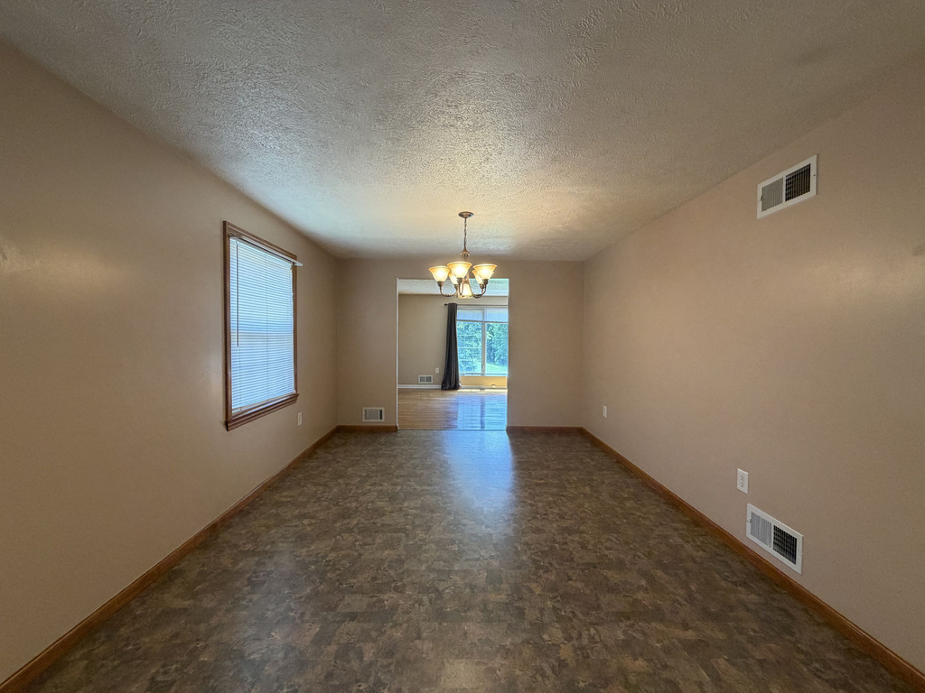 114 Westbury Drive - Photo 7