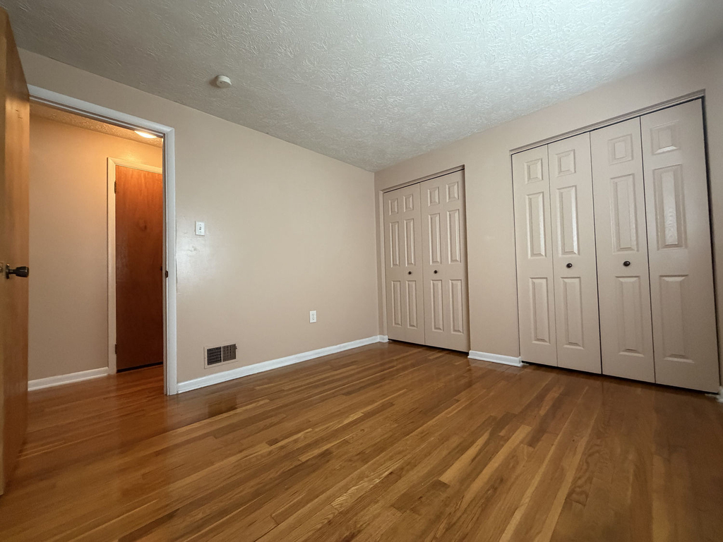 114 Westbury Drive - Photo 18