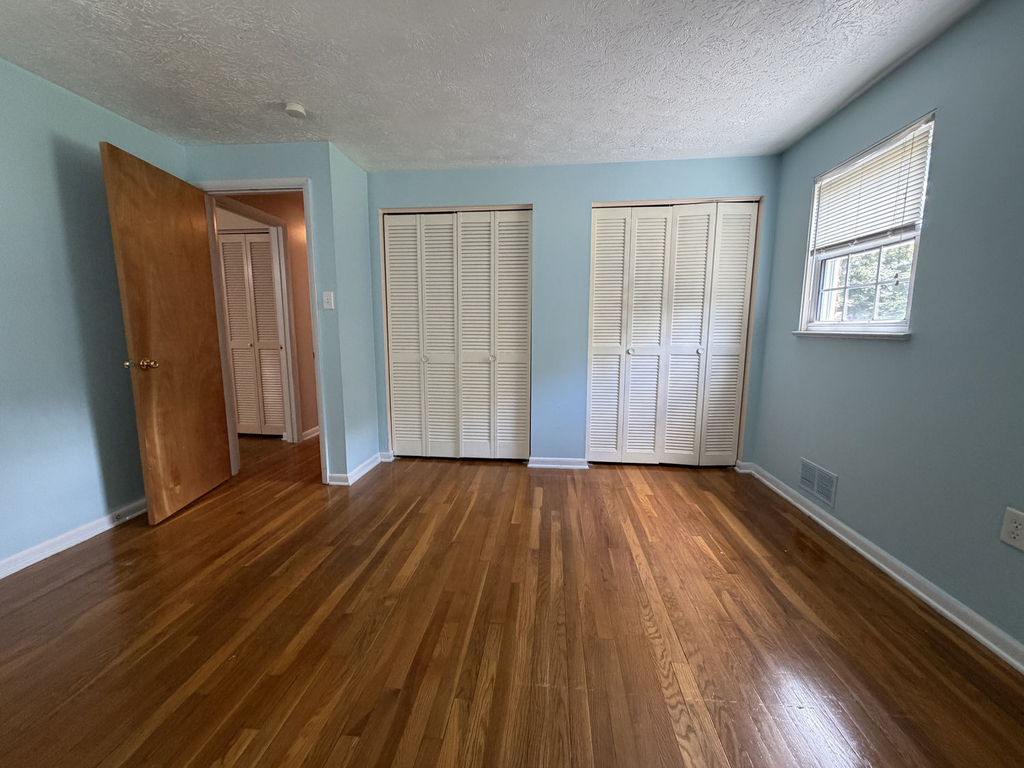 114 Westbury Drive - Photo 16
