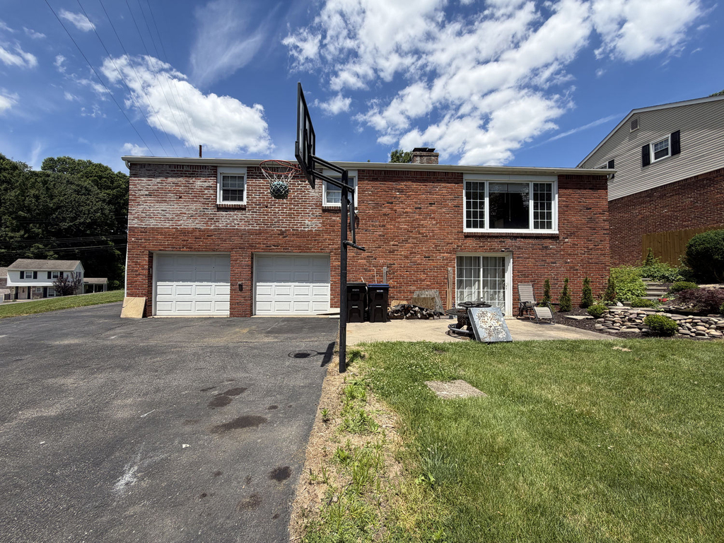 114 Westbury Drive - Photo 32