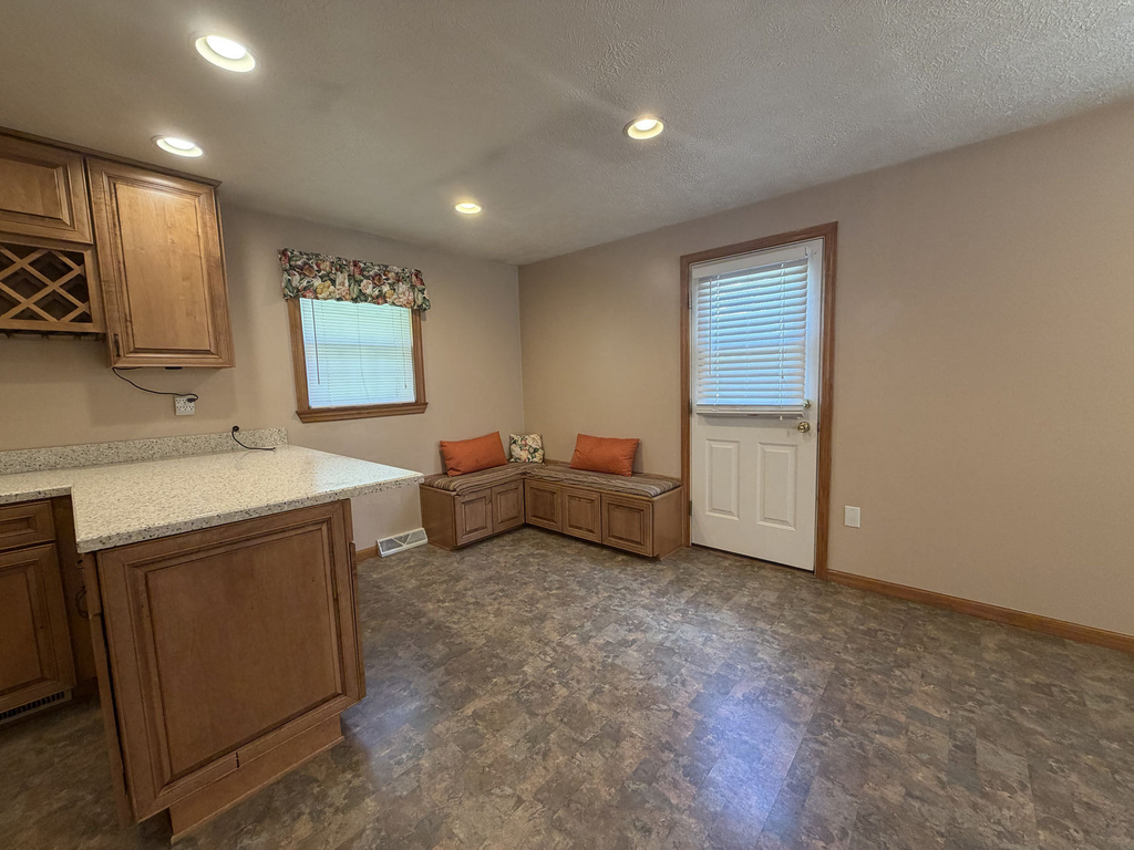 114 Westbury Drive - Photo 4