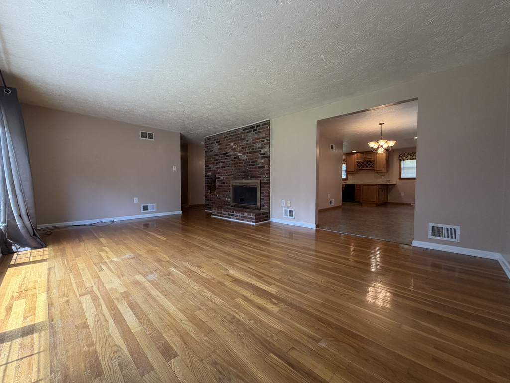 114 Westbury Drive - Photo 9