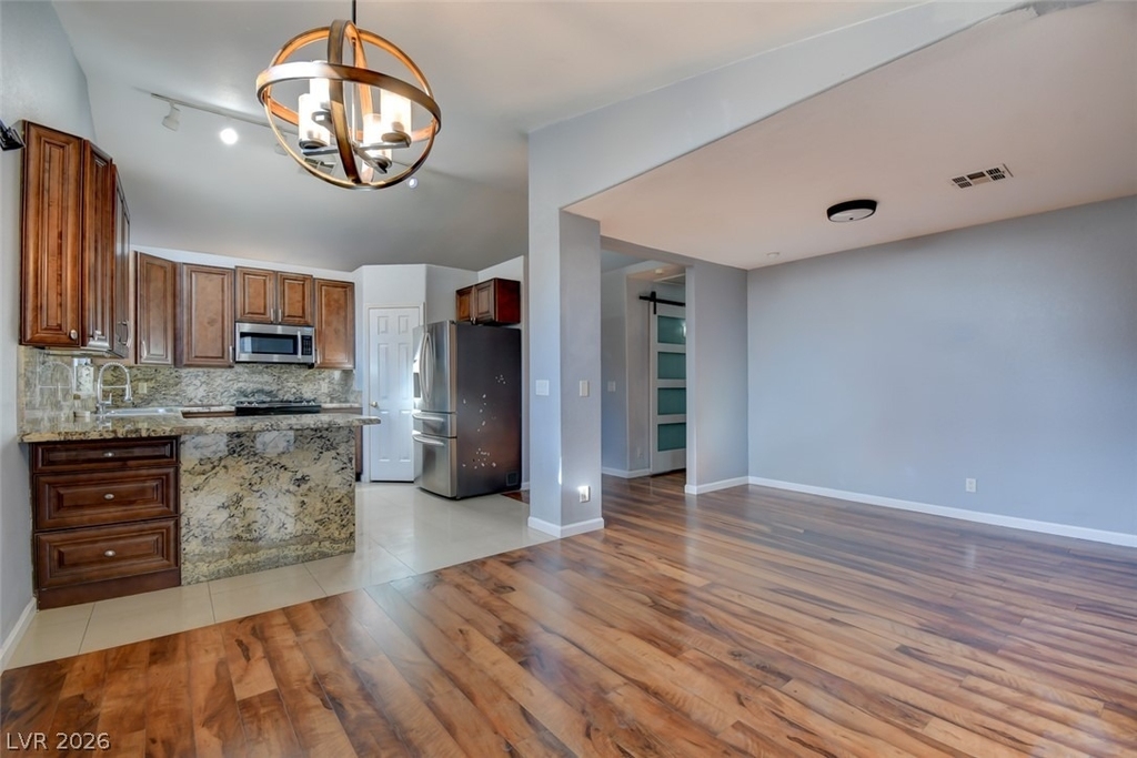 8316 Vantare Court - Photo 8