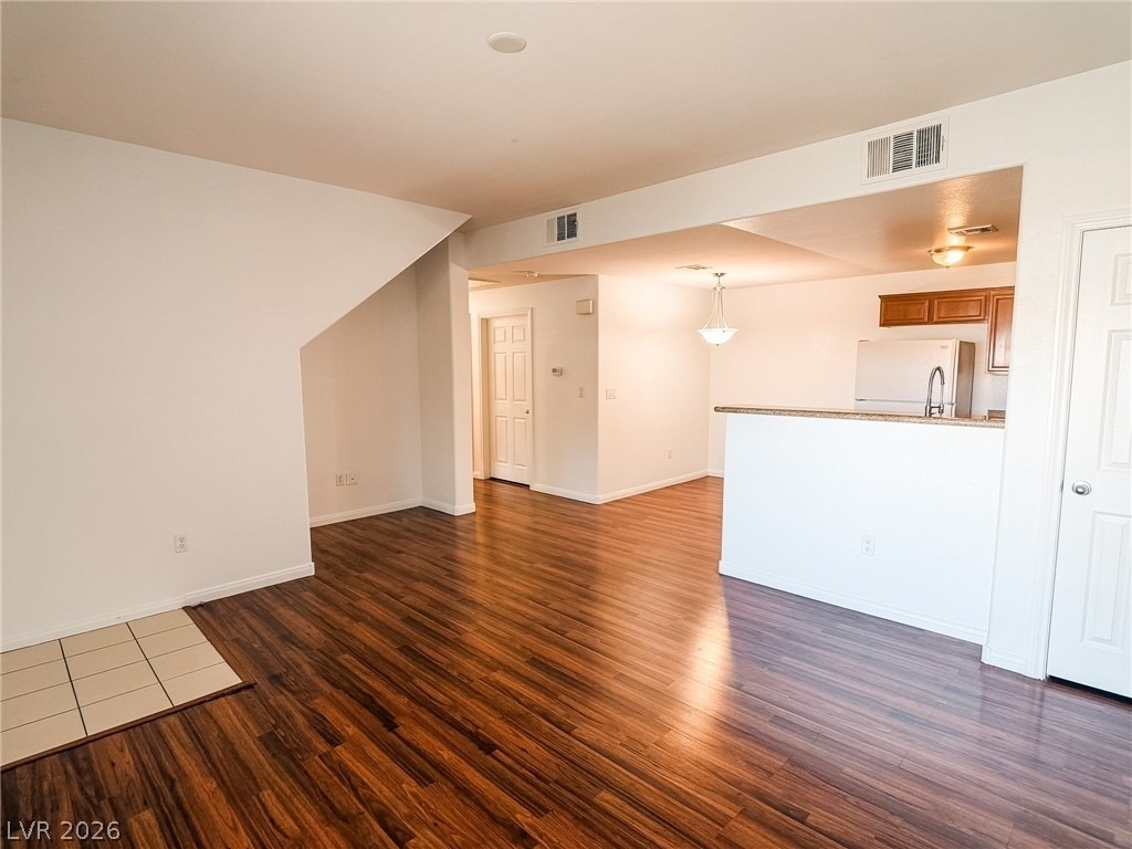 7701 W Robindale Road - Photo 7