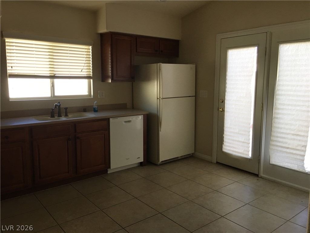 1040 Appleblossom Time Avenue - Photo 3