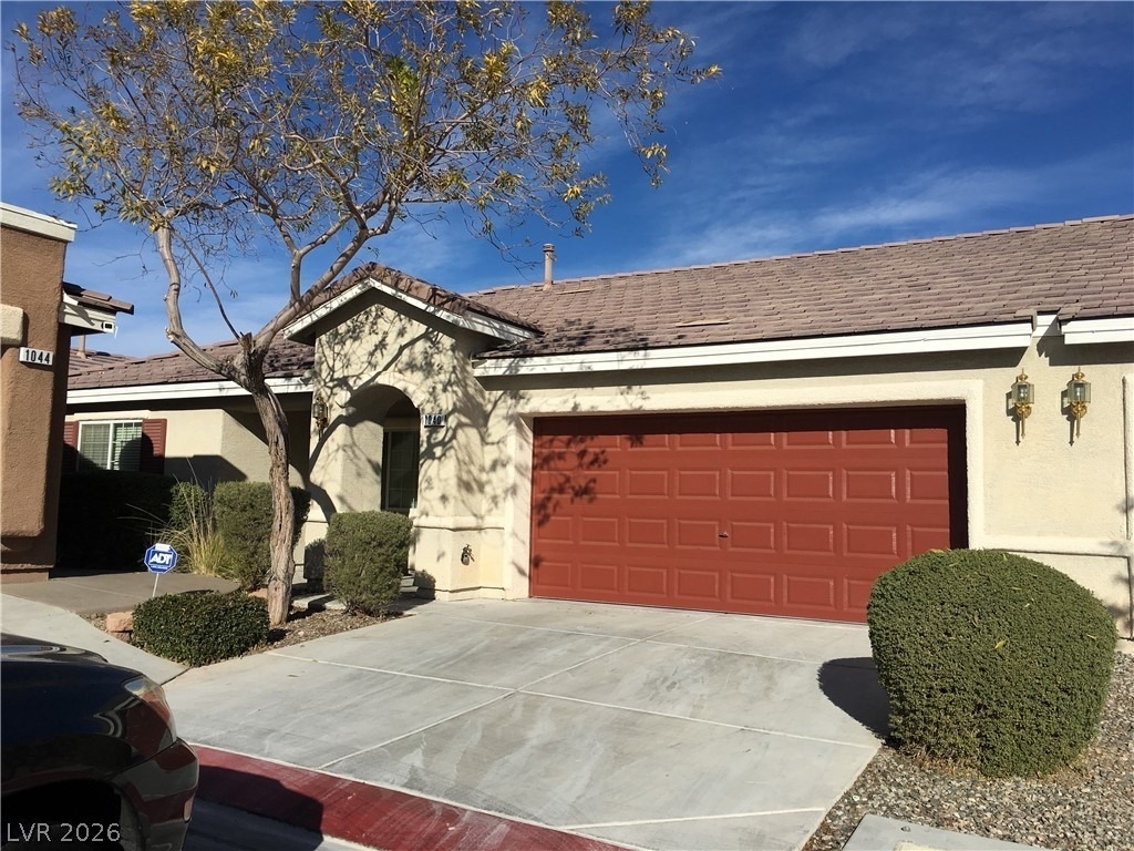 1040 Appleblossom Time Avenue - Photo 0