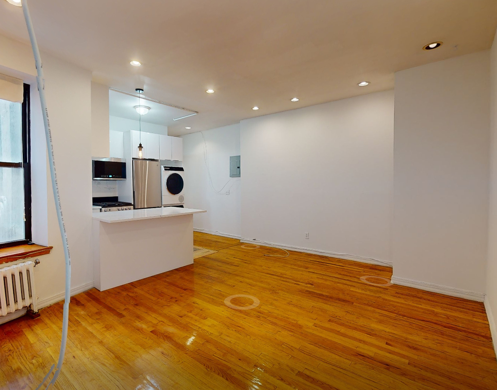 188 Second Avenue - Photo 6