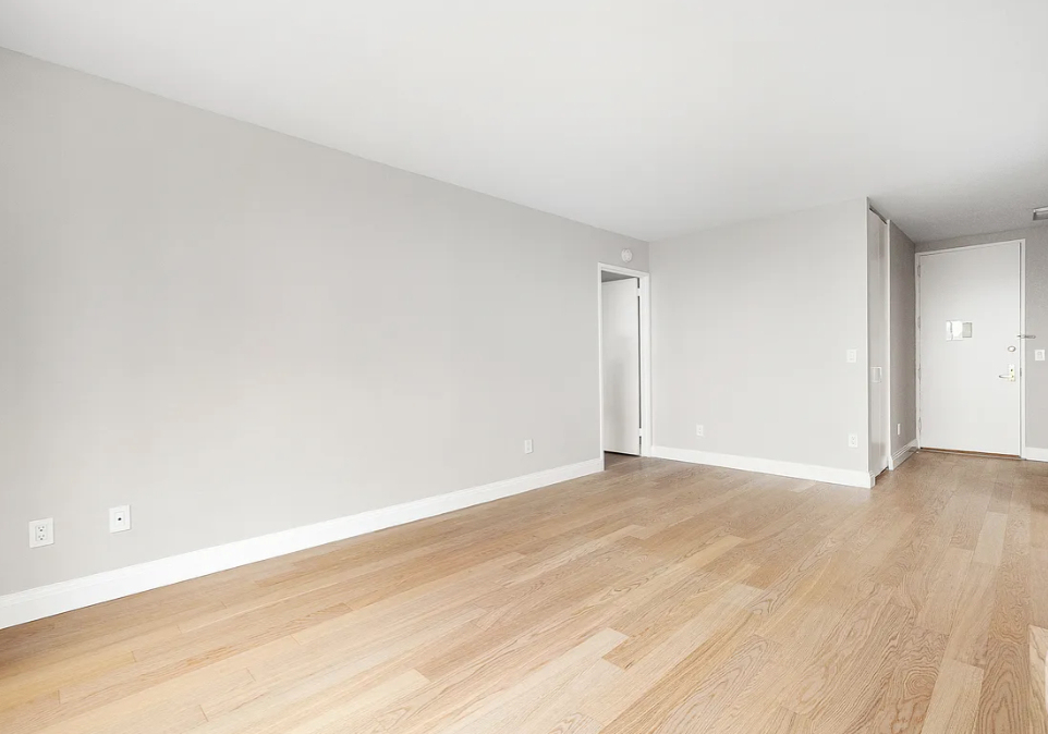  East 94th Street - Photo 2