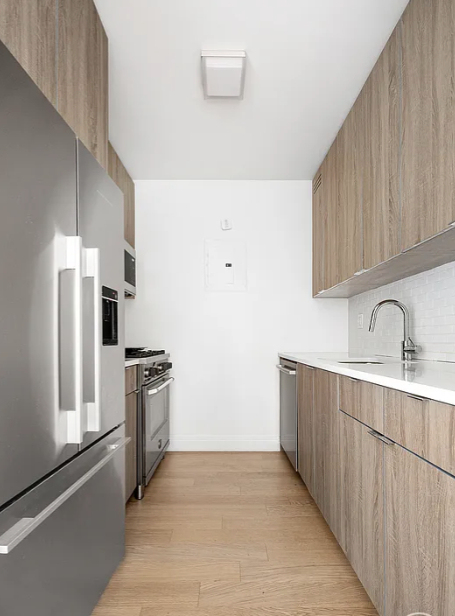  East 94th Street - Photo 1