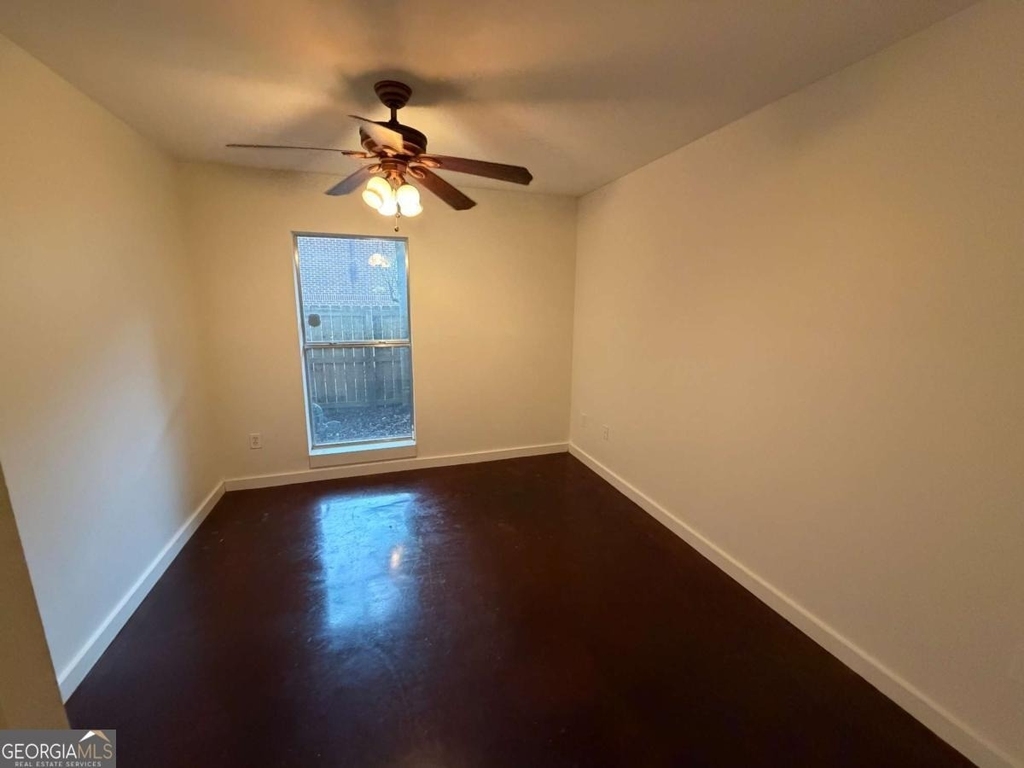 241 Maynard Terrace Se - Photo 23