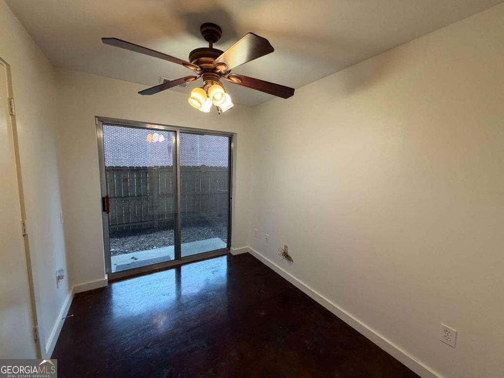 241 Maynard Terrace Se - Photo 24