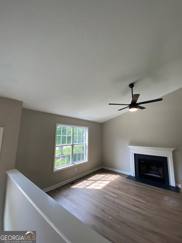 51 Connie Drive - Photo 4
