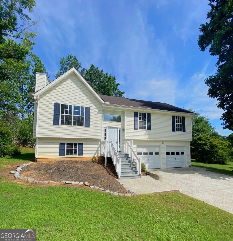 51 Connie Drive - Photo 0