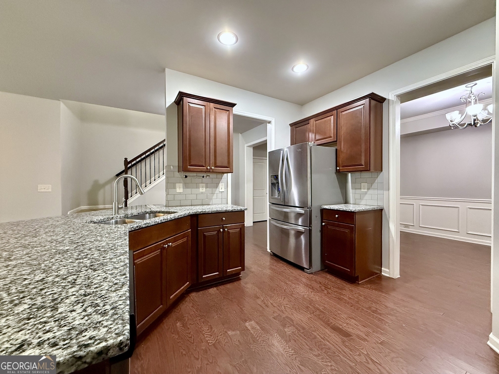 5115 Breezewood Circle - Photo 5