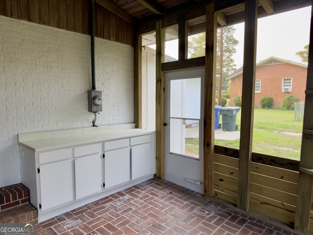 223 Brookwood Drive - Photo 41