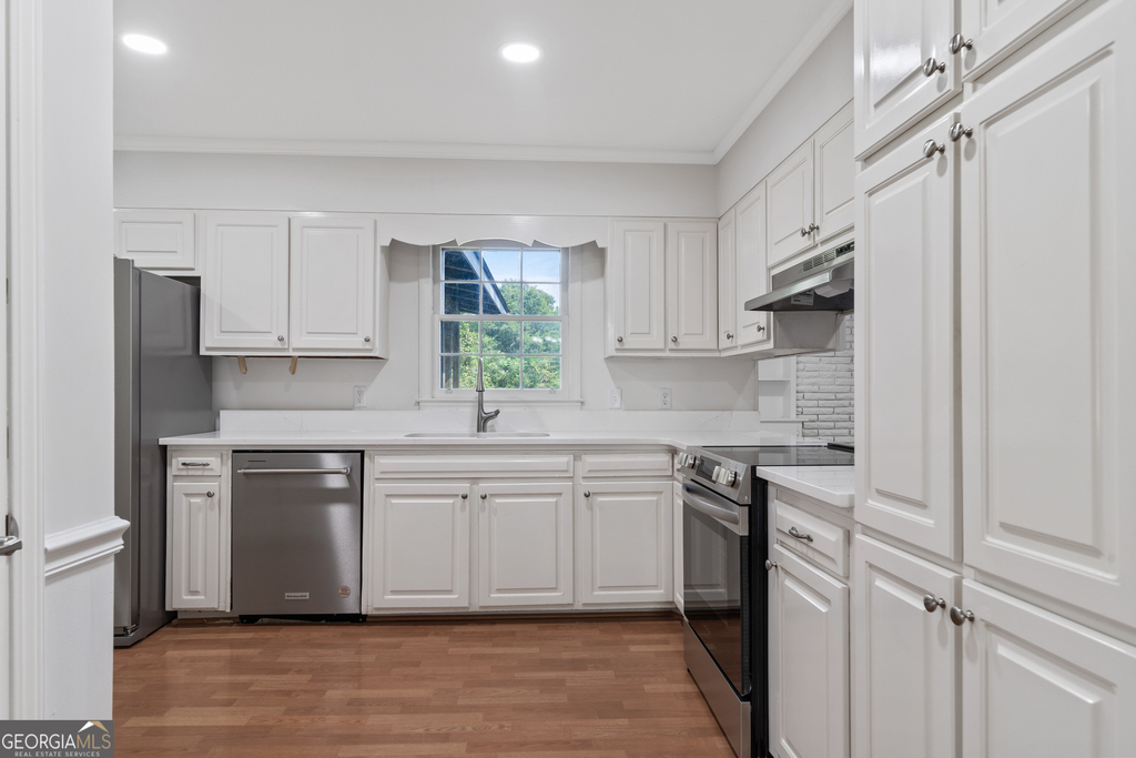 223 Brookwood Drive - Photo 12