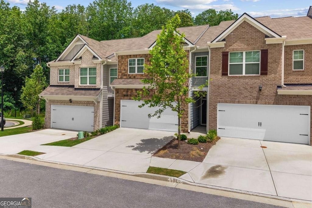 3341 Greyton Drive - Photo 3
