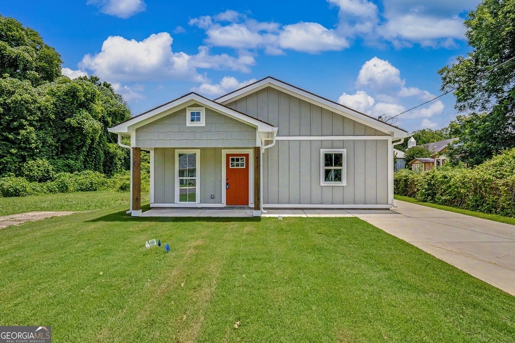 411 Hardy Avenue Sw - Photo 0