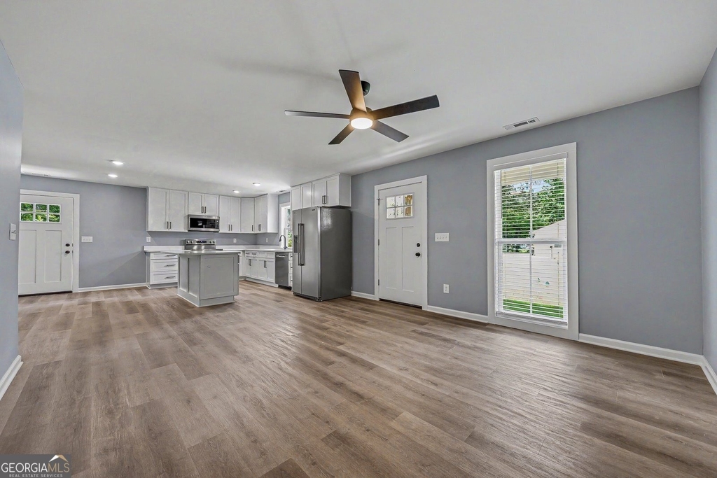 411 Hardy Avenue Sw - Photo 5