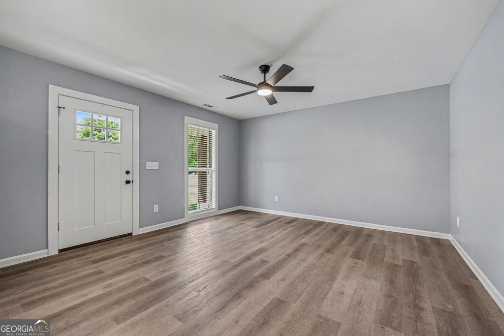 411 Hardy Avenue Sw - Photo 6
