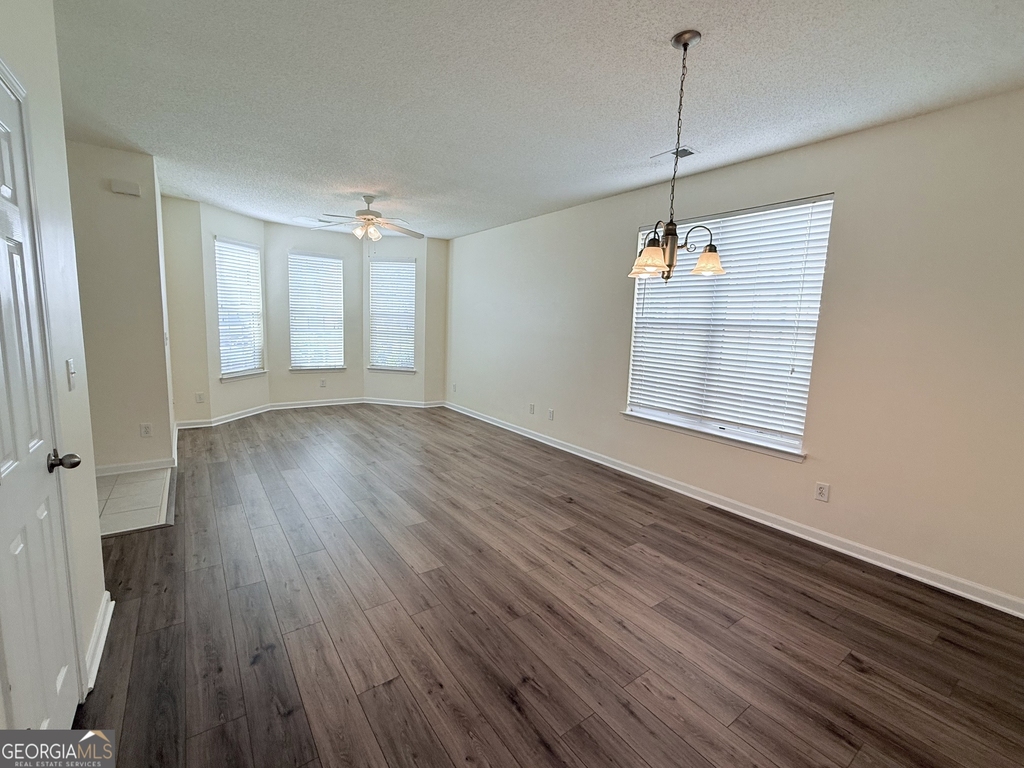 260 Commons Drive - Photo 8