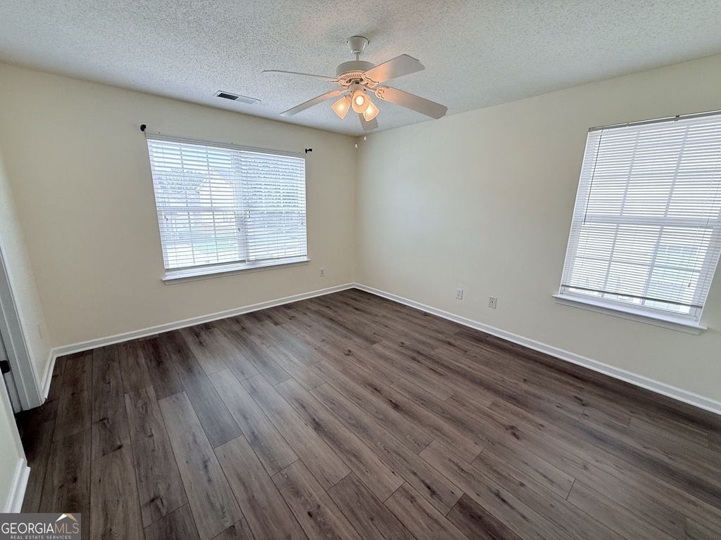 260 Commons Drive - Photo 10