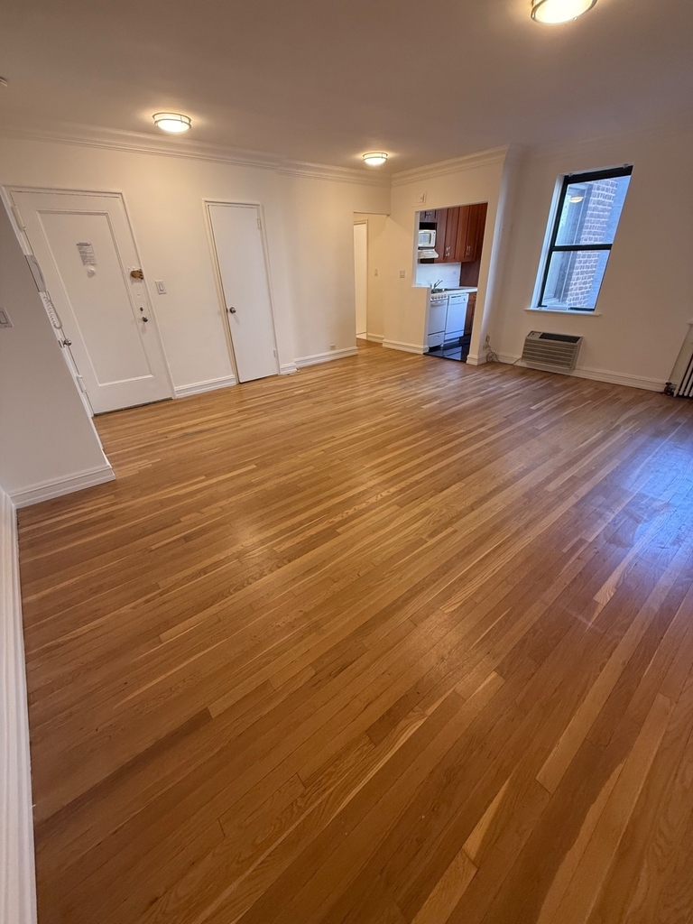 East 88th  - Photo 2