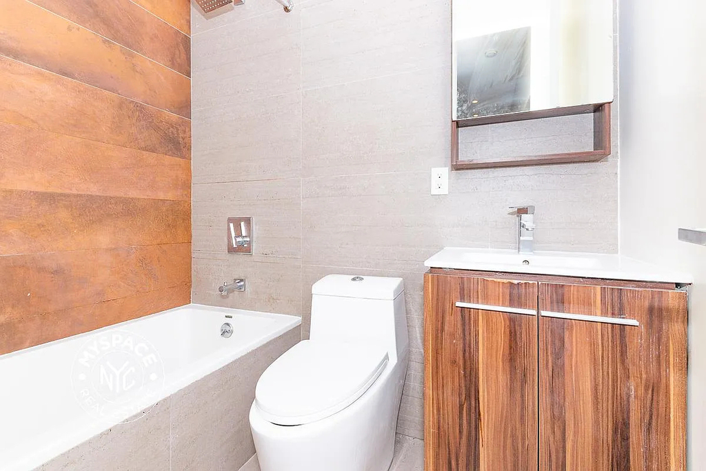 490 Kosciuszko Street - Photo 4