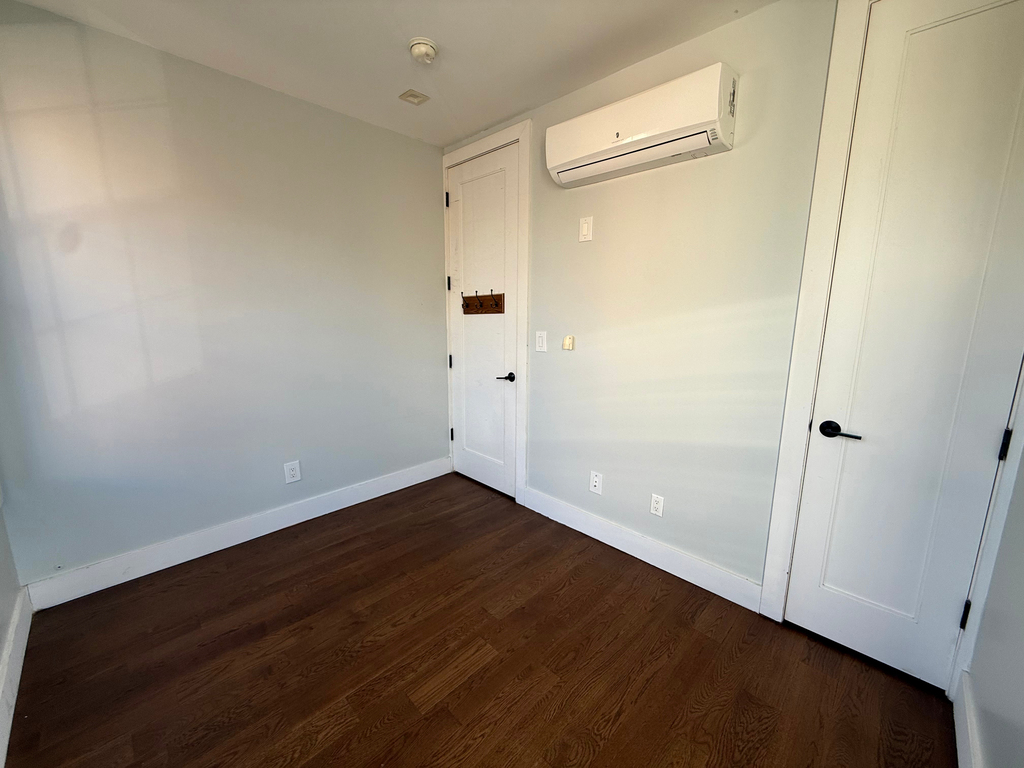 6704 60th Street - Photo 12