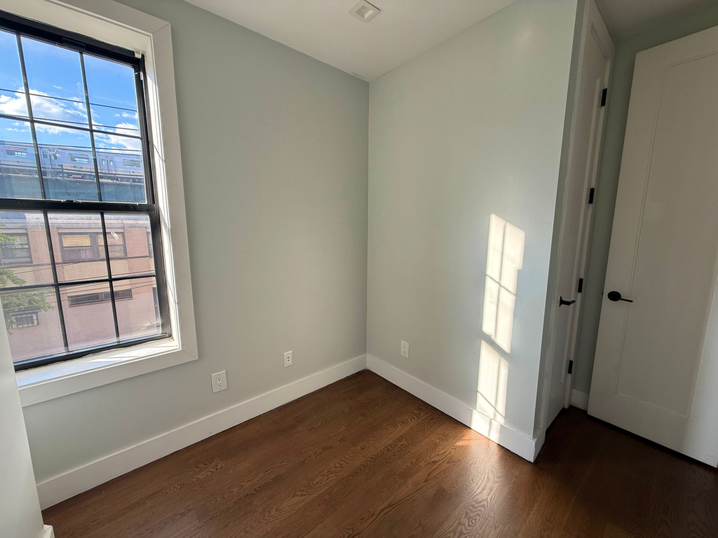 6704 60th Street - Photo 15