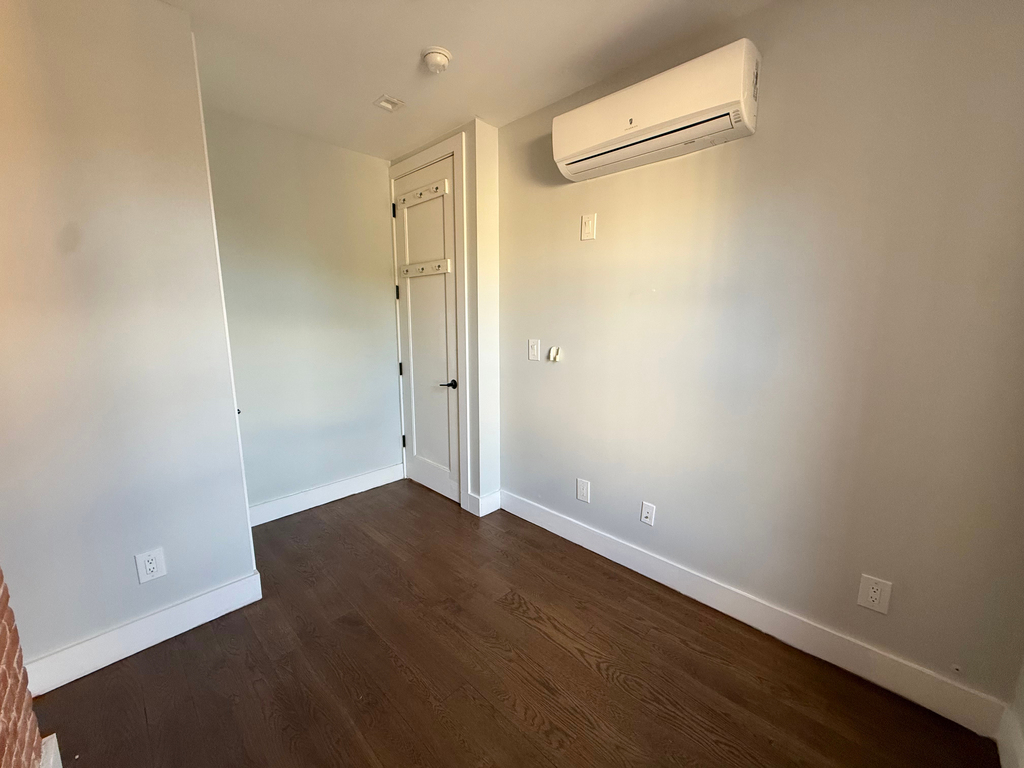 6704 60th Street - Photo 10