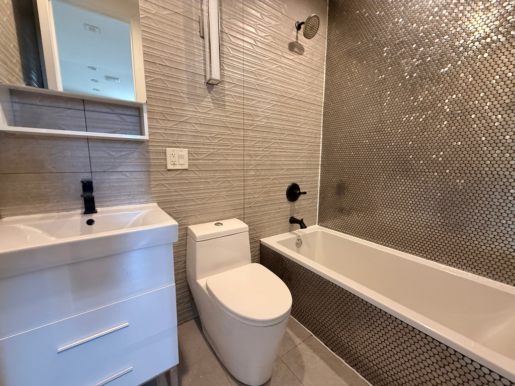 6704 60th Street - Photo 8